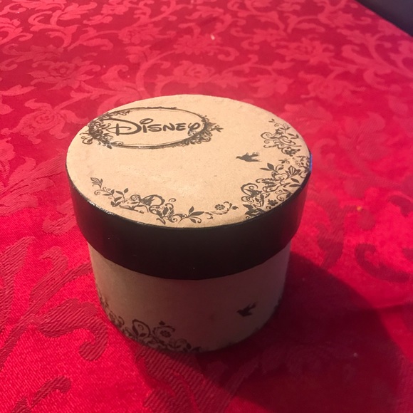 Snow White 75th Disney Anniversary watch - Picture 6 of 7